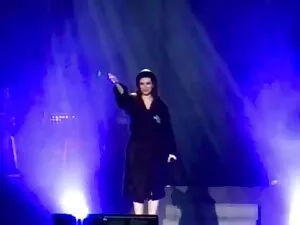 Sarah Mae kap anális ...