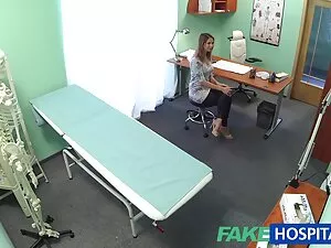 Jenni C szőrős pina  ...